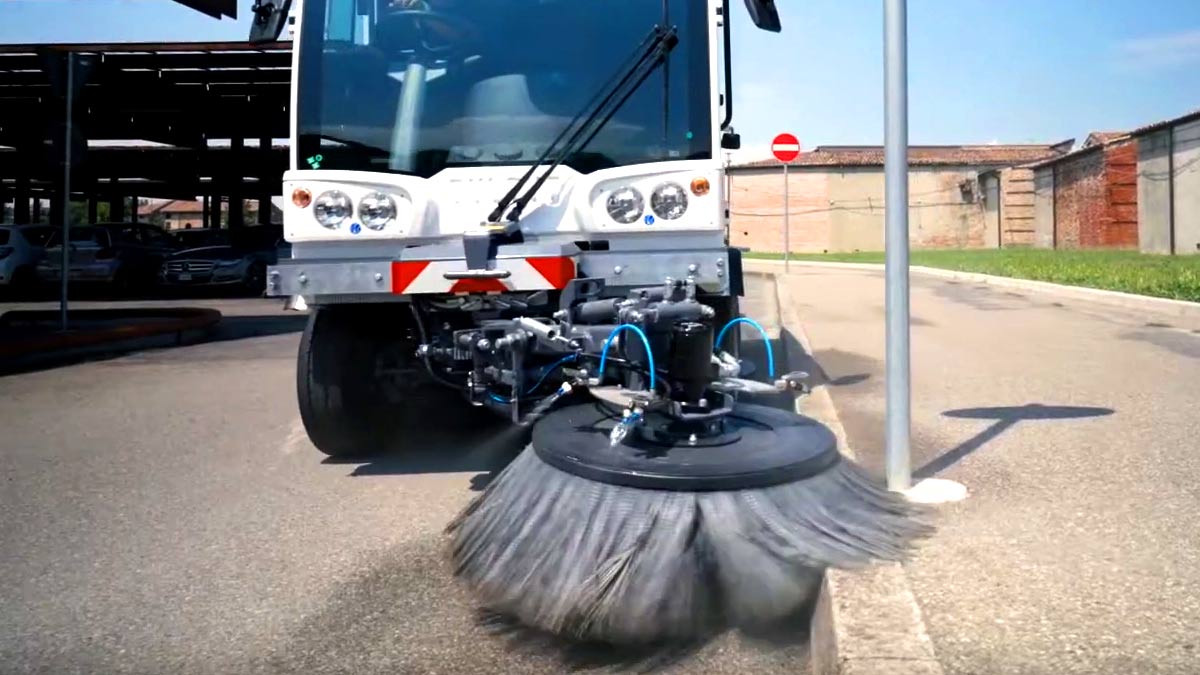 デュレボ製道路清掃車の優れた清掃能力